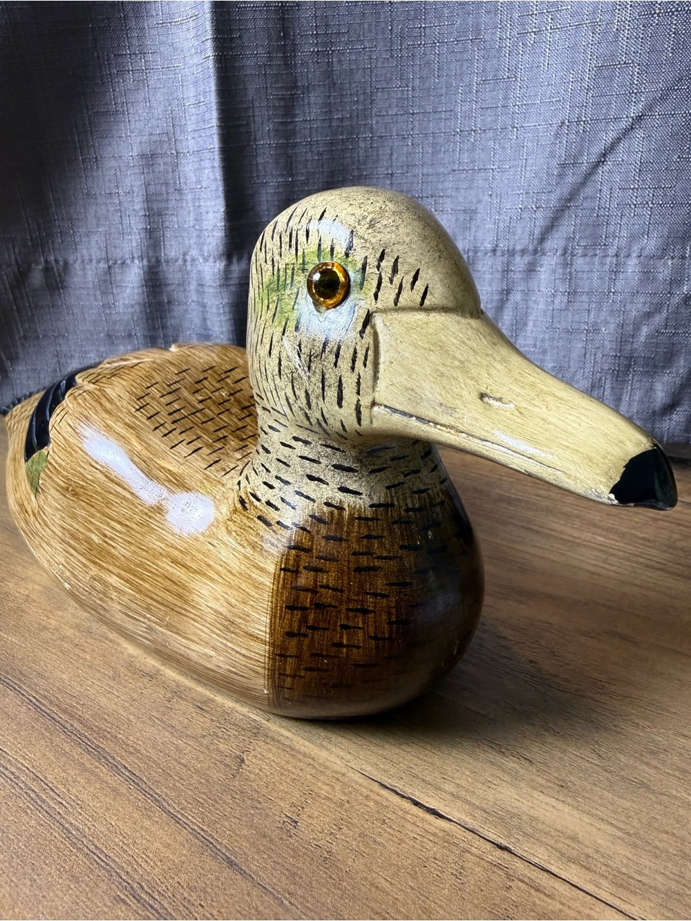 Hand-Carved and Painted Wooden Duck Décor - Picture 4 of 8